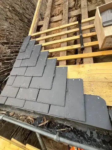 rénovation toiture à Crevin - image 2